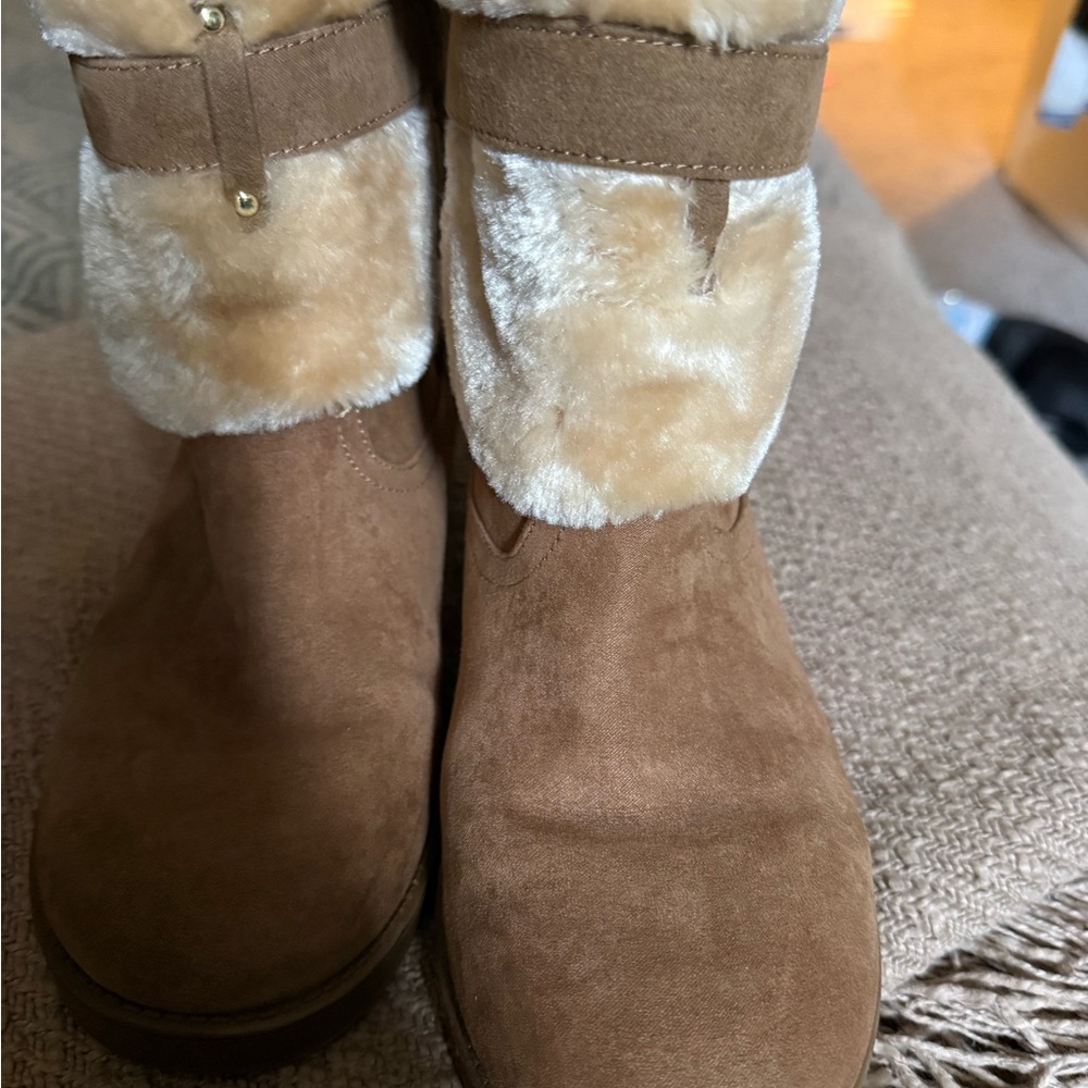G by guess Cozy Tan Suede Women's Boots